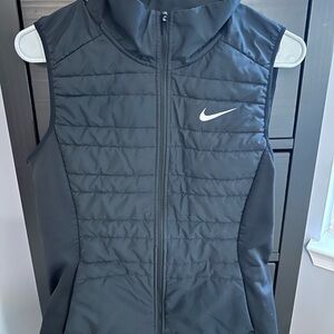Nike Women's Black Puffer Vest, Running Vest, size Medium
